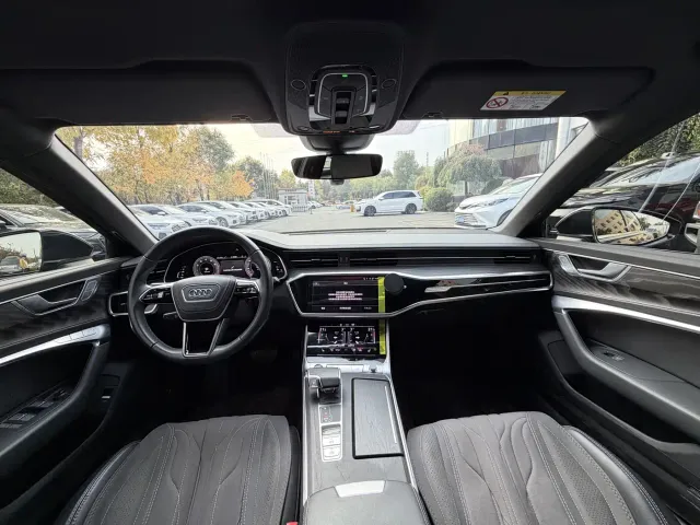 Audi A6L — Фото автомобиля 10