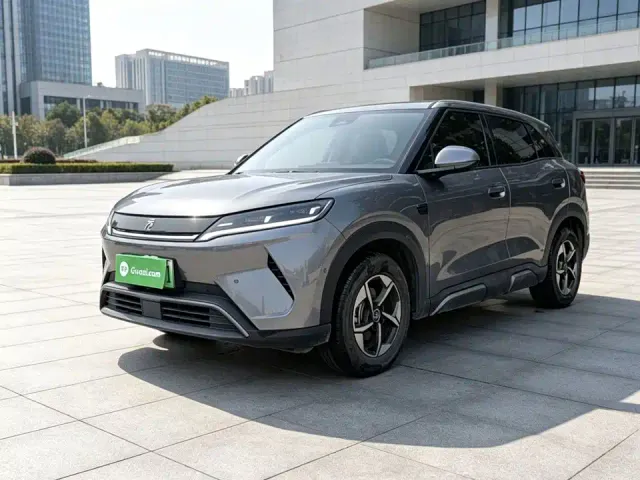 Фотография автомобиля — BYD Yuan UP