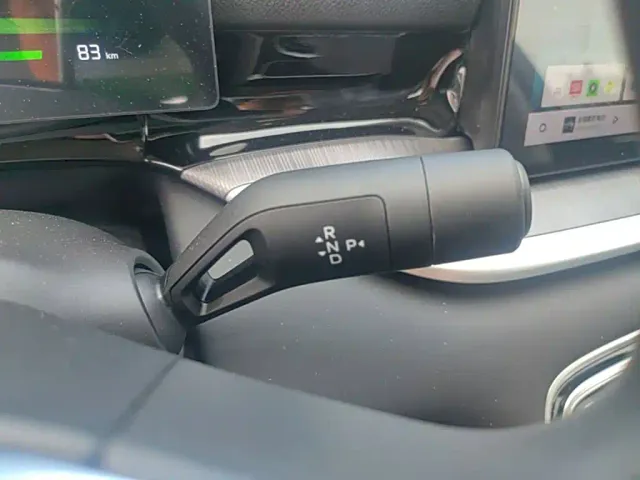 Geely Galaxy Stellar 6 — Фото автомобиля 13
