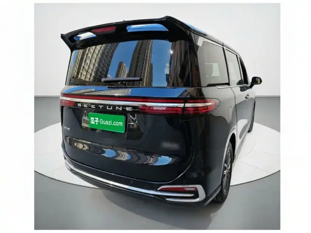 Bestune Besturn M9 — Фото автомобиля 6