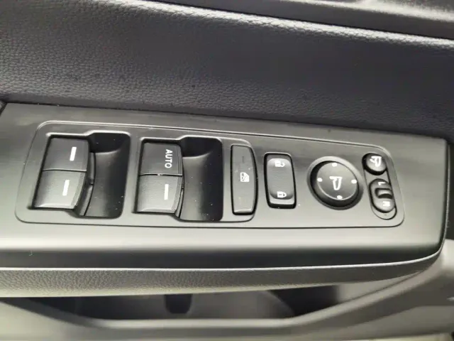 Honda CR-V — Фото автомобиля 9