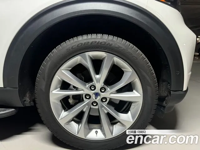 Ford Explorer Explorer 6 поколение 3.0 Platinum 4WD — Фото автомобиля 6