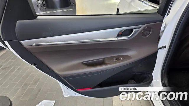 Hyundai Grandeur (New) Hybrid — Фото автомобиля 14