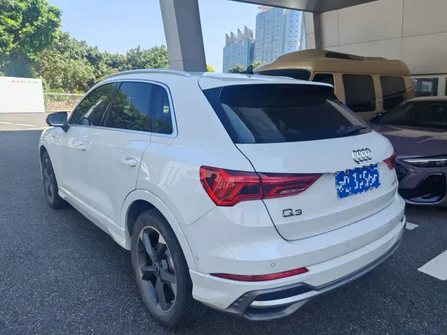 Audi Q3 — Фото автомобиля 6