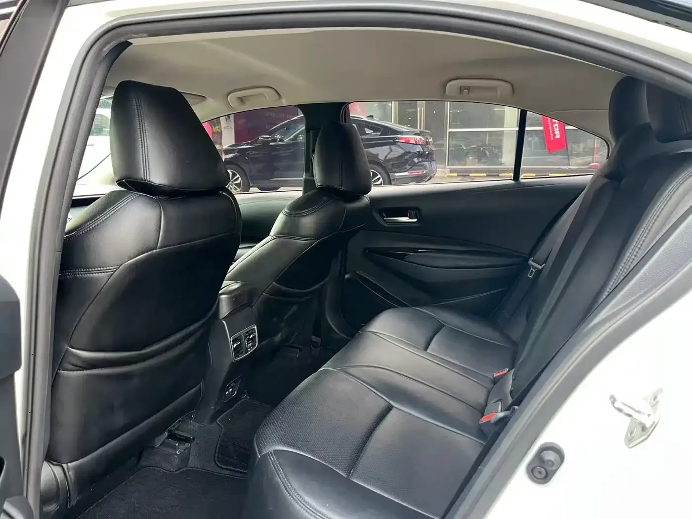 Toyota Allion 2021 2.0L Progressive Edition — Фото автомобиля 9