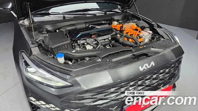 Kia K8 Hybrid — Фото автомобиля 6