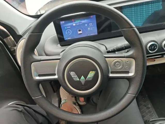 Wuling Bingo — Фото автомобиля 10