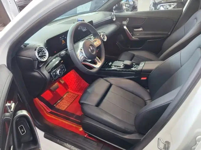 Mercedes-Benz A-Class — Фото автомобиля 14