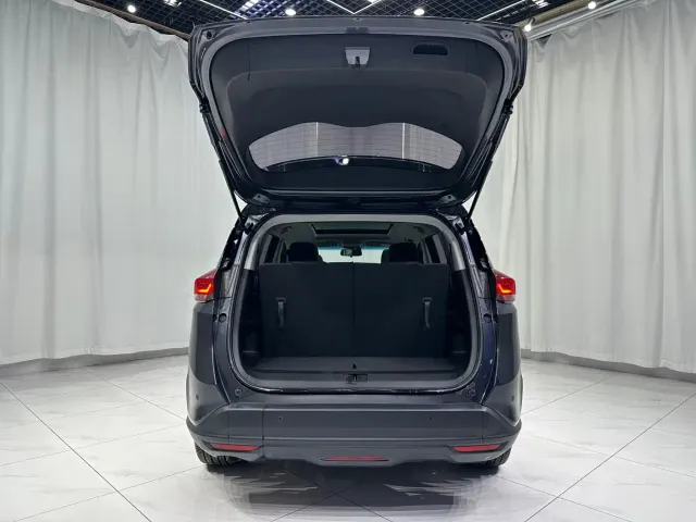 Chevrolet Orlando — Фото автомобиля 16