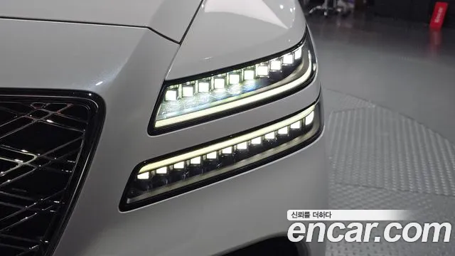 Genesis GV80 — Фото автомобиля 22