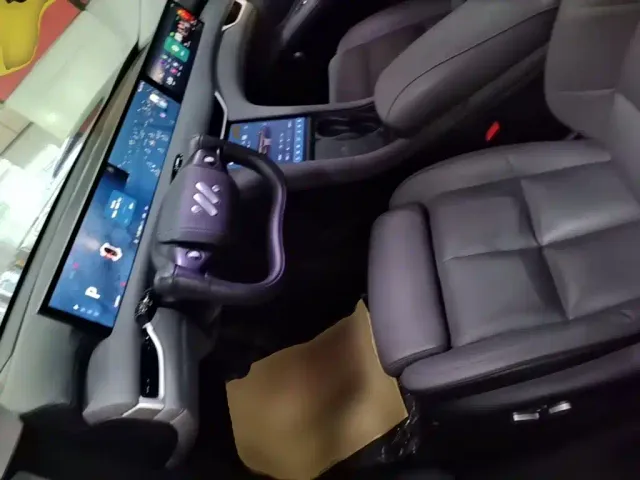 IM Motors LS6 — Фото автомобиля 14