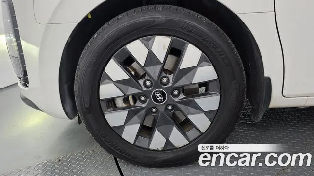Hyundai Staria — Фото автомобиля 5