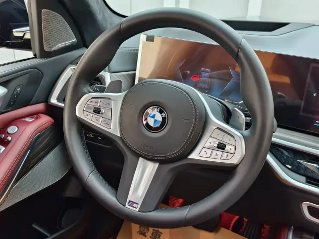 BMW X5 — Фото автомобиля 10