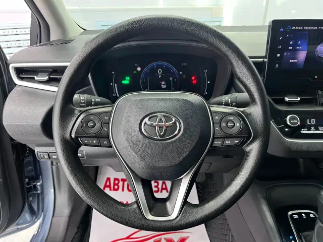 Toyota Corolla — Фото автомобиля 11