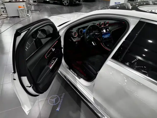 Mercedes-Benz Mercedes-Benz C-Class 2023 C 260 L Sport — Фото автомобиля 13