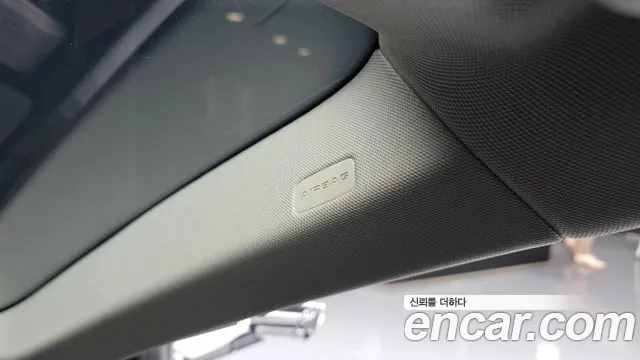Audi e-tron — Фото автомобиля 21