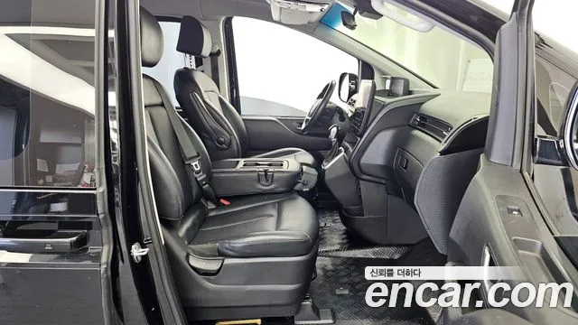 Hyundai Staria — Фото автомобиля 11