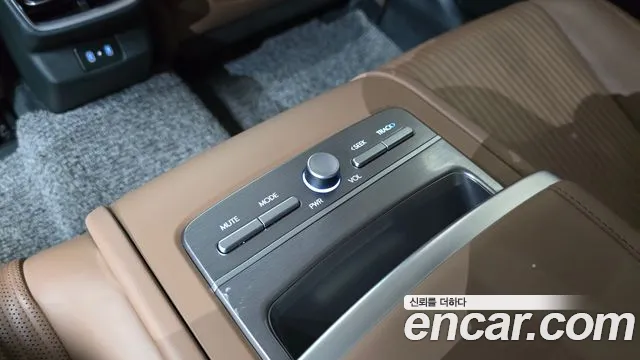 Hyundai Grandeur GN7 — Фото автомобиля 21