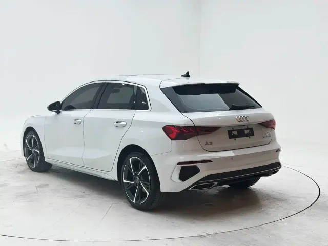 Audi A3 — Фото автомобиля 4