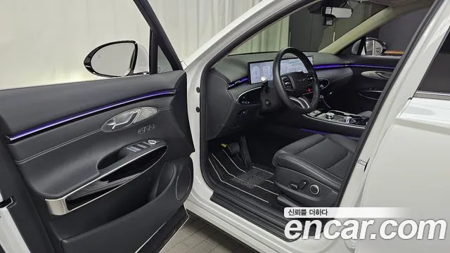 Genesis GV70 — Фото автомобиля 10