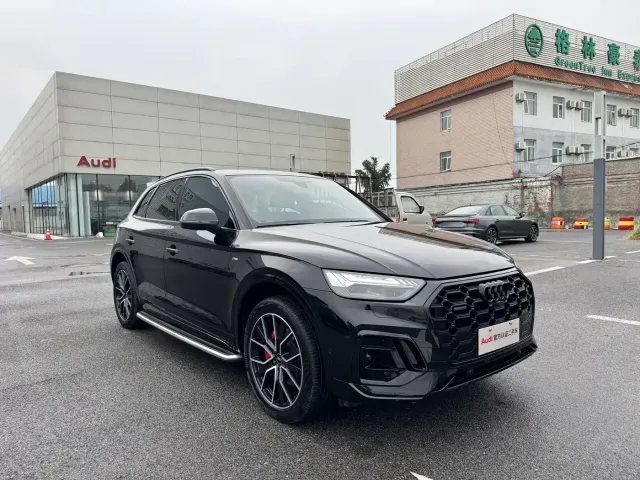 Audi Q5L — Фото автомобиля 3