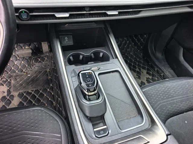 Ford Edge — Фото автомобиля 14