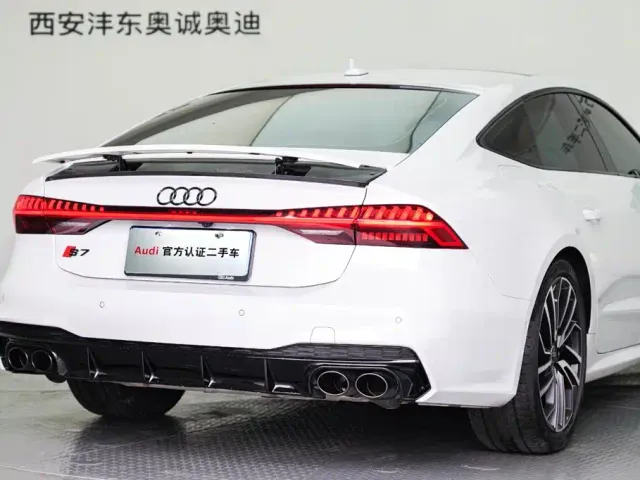 Audi A7 — Фото автомобиля 26
