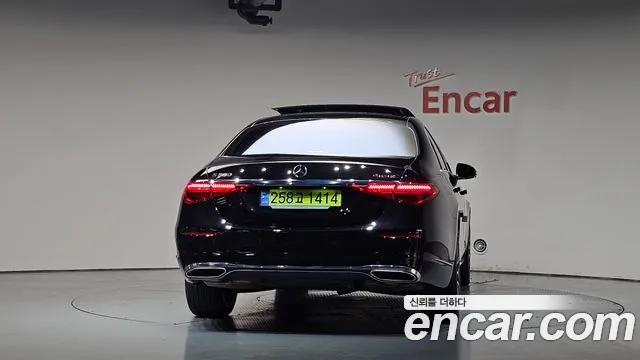 Mercedes-Benz S-Class — Фото автомобиля 4