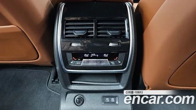 BMW X7 — Фото автомобиля 17