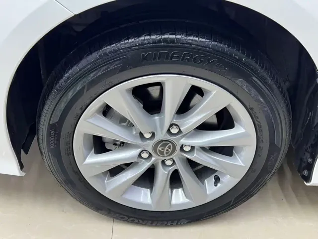Toyota Corolla — Фото автомобиля 21