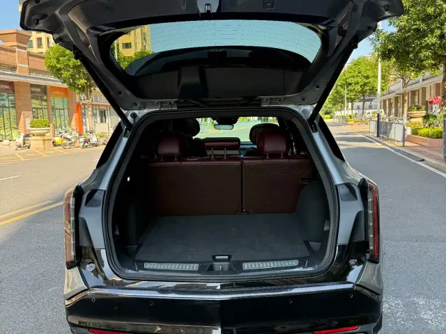 Cadillac XT5 — Фото автомобиля 11