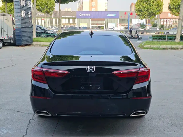Honda Inspire — Фото автомобиля 5