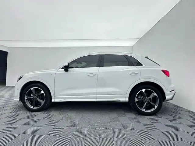 Audi Q3 — Фото автомобиля 8