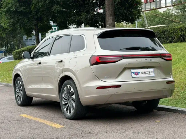 Aito M7 — Фото автомобиля 4