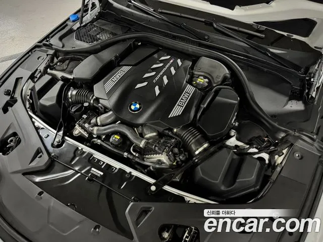 BMW 8-Series — Фото автомобиля 6