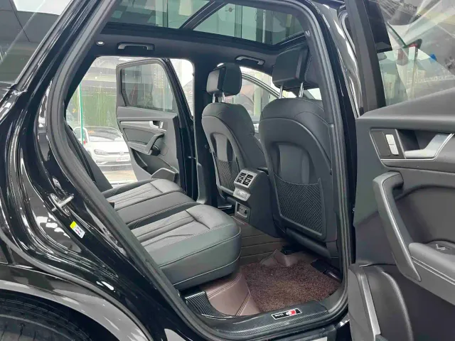Audi Q5L — Фото автомобиля 13