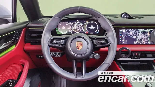 Porsche Macan — Фото автомобиля 12