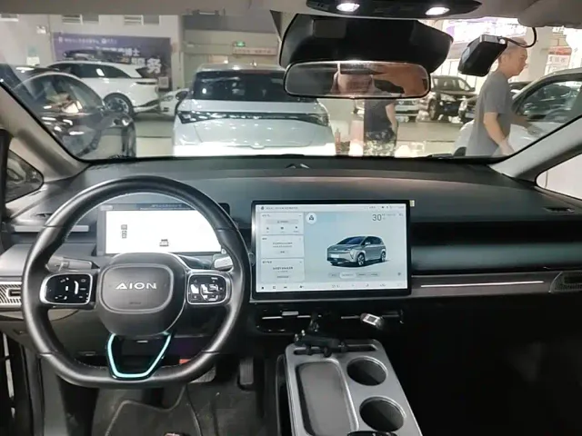 GAC Aion Y — Фото автомобиля 9