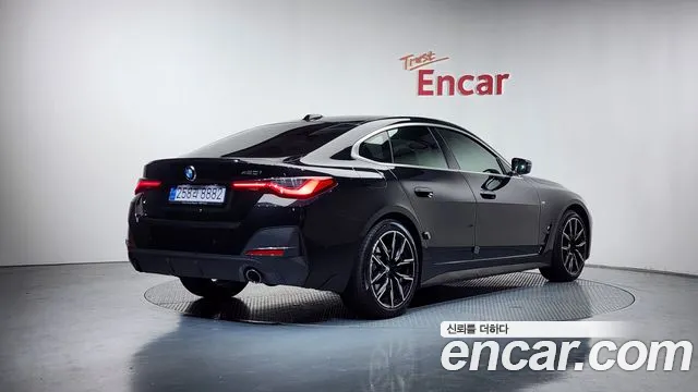 BMW 4-Series 4 серия (G22) 420i M Sport Performance Gran Coupe — Фото автомобиля 2