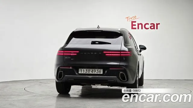 Genesis GV70 — Фото автомобиля 4