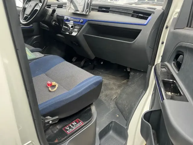 Dongfeng Yufeng EM27 — Фото автомобиля 6