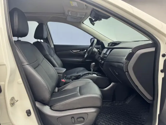 Nissan X-Trail — Фото автомобиля 9