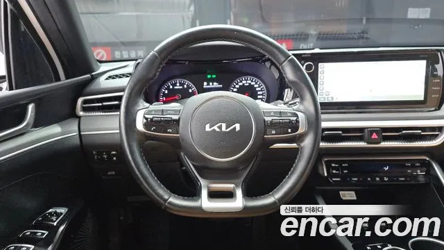 Kia K5 — Фото автомобиля 19