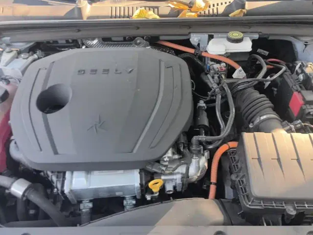 Geely Galaxy L6 — Фото автомобиля 10