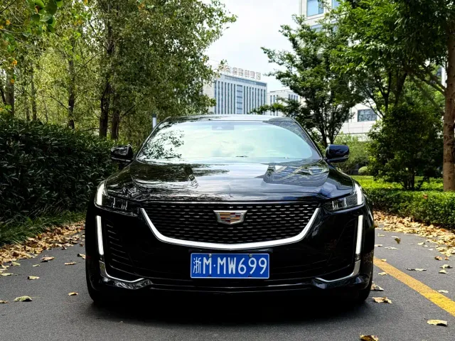 Cadillac CT5 — Фото автомобиля 2