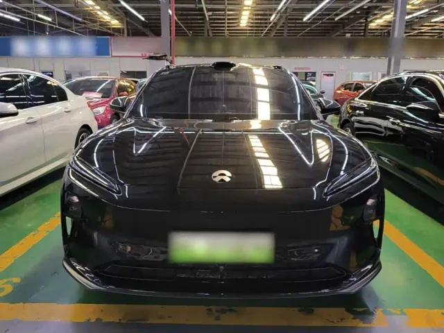 Nio ET5 Touring — Фото автомобиля 2