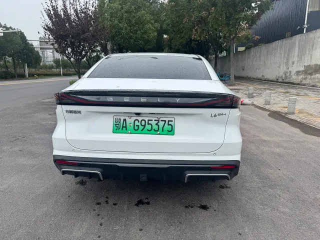 Geely Galaxy L6 — Фото автомобиля 5