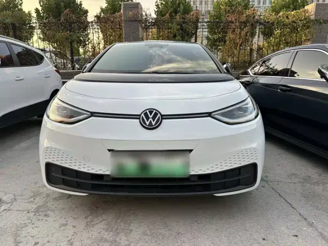 Volkswagen ID.3 — Фото автомобиля 3