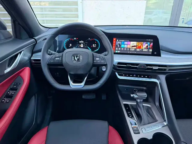 Changan CS35 Plus — Фото автомобиля 8