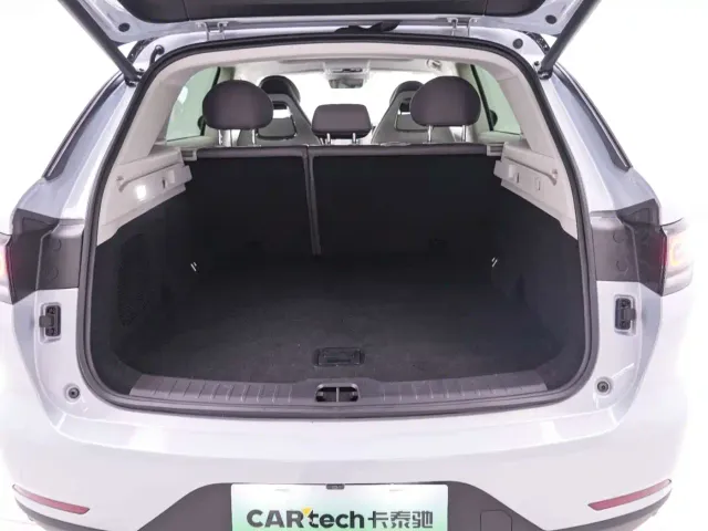 Leapmotor C11 — Фото автомобиля 22